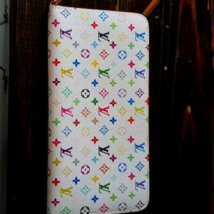 New without tags Louis Vuitton wallet